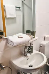 Einzelzimmer_Bad
