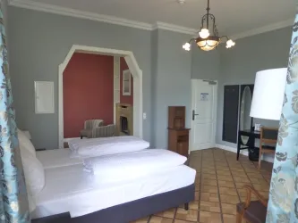 Schlafzimmer Ansicht III (© Jugendstilhotel Trifels)