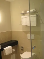 Badezimmer Ansicht II (© Jugendstilhotel Trifels)