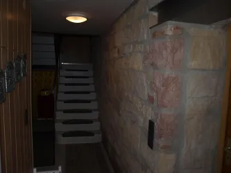 Treppenaufgang zum Appartement (© Siegbert Martel)