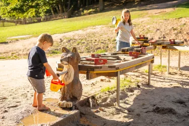 Spielende Kinder (© Verein SÜW Annweiler e.V., Fotograf: Dominik Ketz)