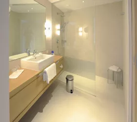Badezimmer BarriqueZimmer