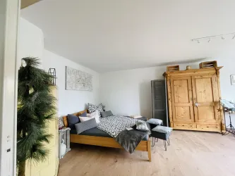Schlafen & Arbeiten mit Gartenblick