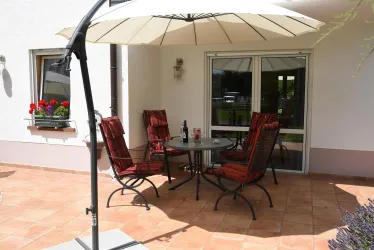 Terrasse 2 (© Christian Ofer)