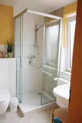 Dusche (© Christian Ofer)