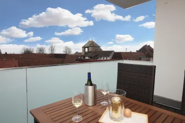 _Blick auf Weintor