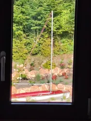 Fensterausblick auf Garten