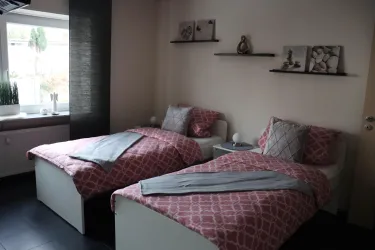 Schlafzimmer II