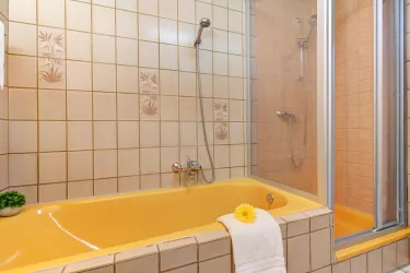 Badezimmer 2