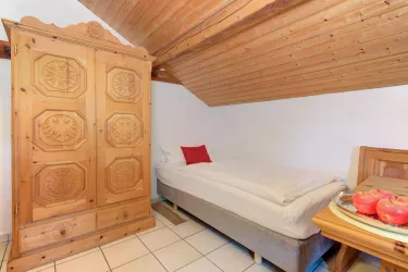 Schlafzimmer 3
