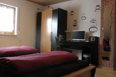 Großes Schlafzimmer 3 (© Claudia Noll)