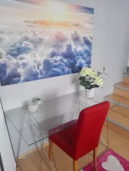 Glastisch mit Stuhl
