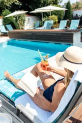 Entspannung am Pool
