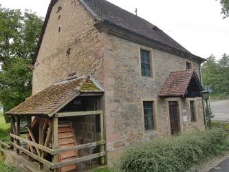 Ölmühle mit Mühlrad