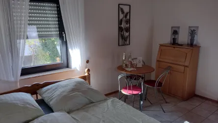 Schlafzimmer 2
