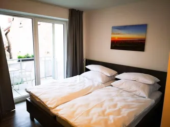 Doppelzimmer mit Balkon (© Vinotel Weinstrasse)