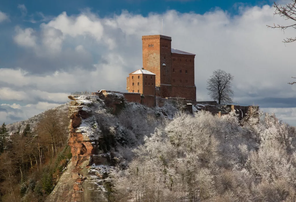 Burg Trifels im Winter
