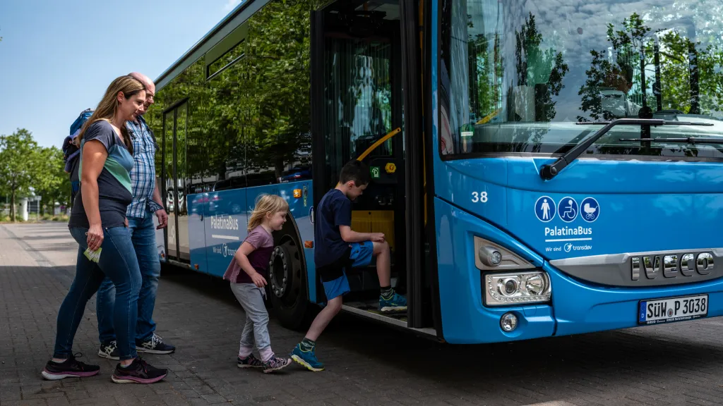 Bus und Bahn kostenlos mit der Pfalzcard nutzen