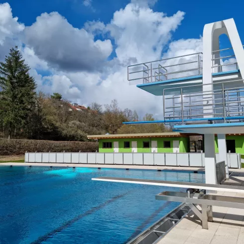 Freibad Winnweiler, Sprungturm