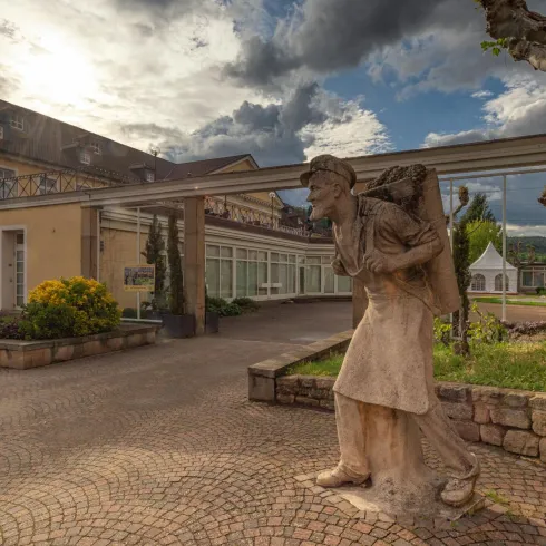 Ludwigsplatz mit Winzer