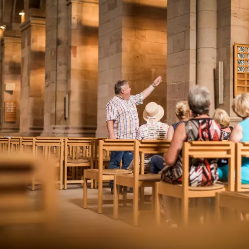 Gästeführung in der Abteikirche Otterberg Gästeführung in der Abteikirche Otterberg
