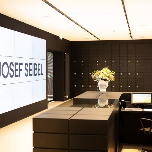 Josef Seibel Schuhfabrik Eingang (© Fa. Josef Seibel)